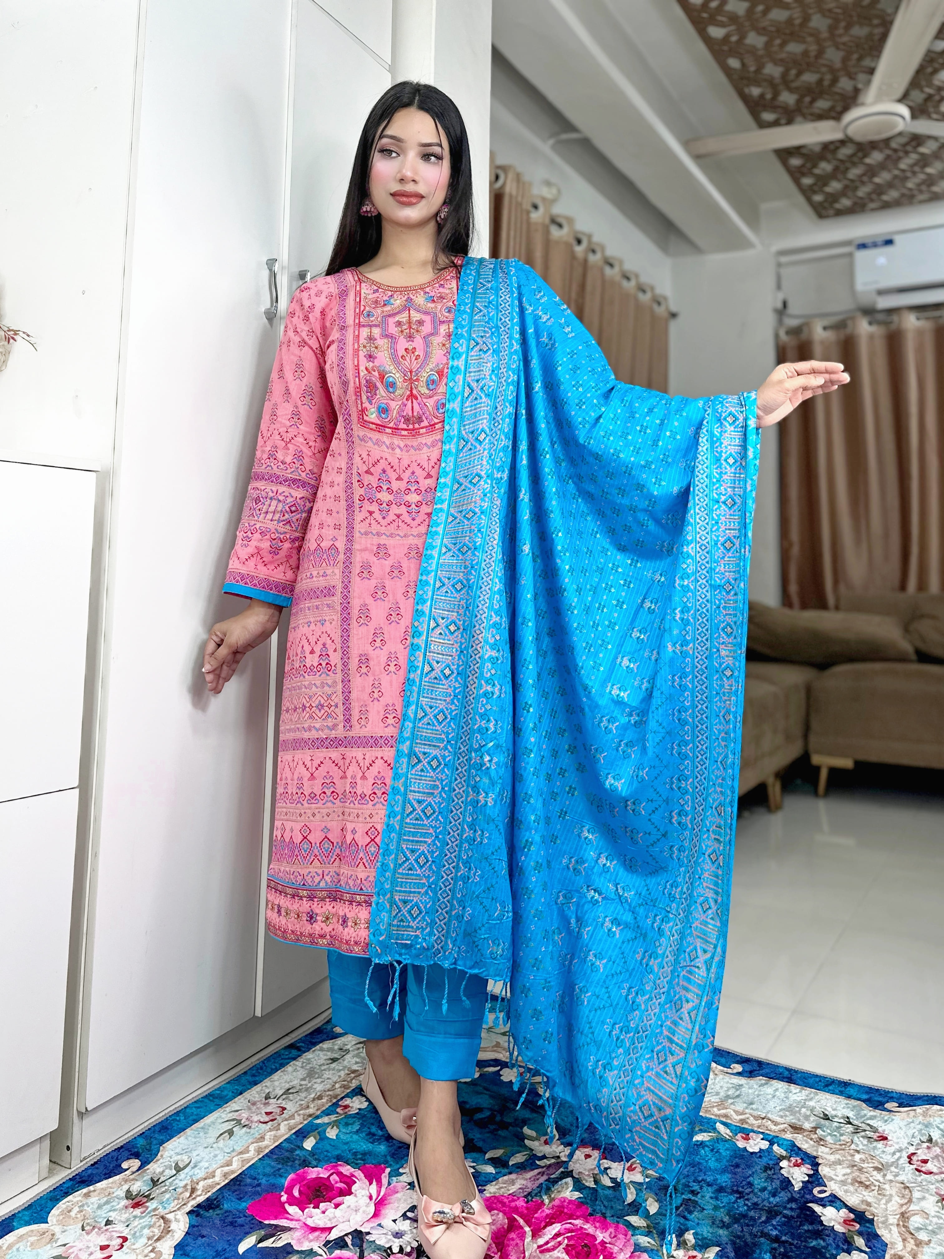 sequence Cotton Misty (C)