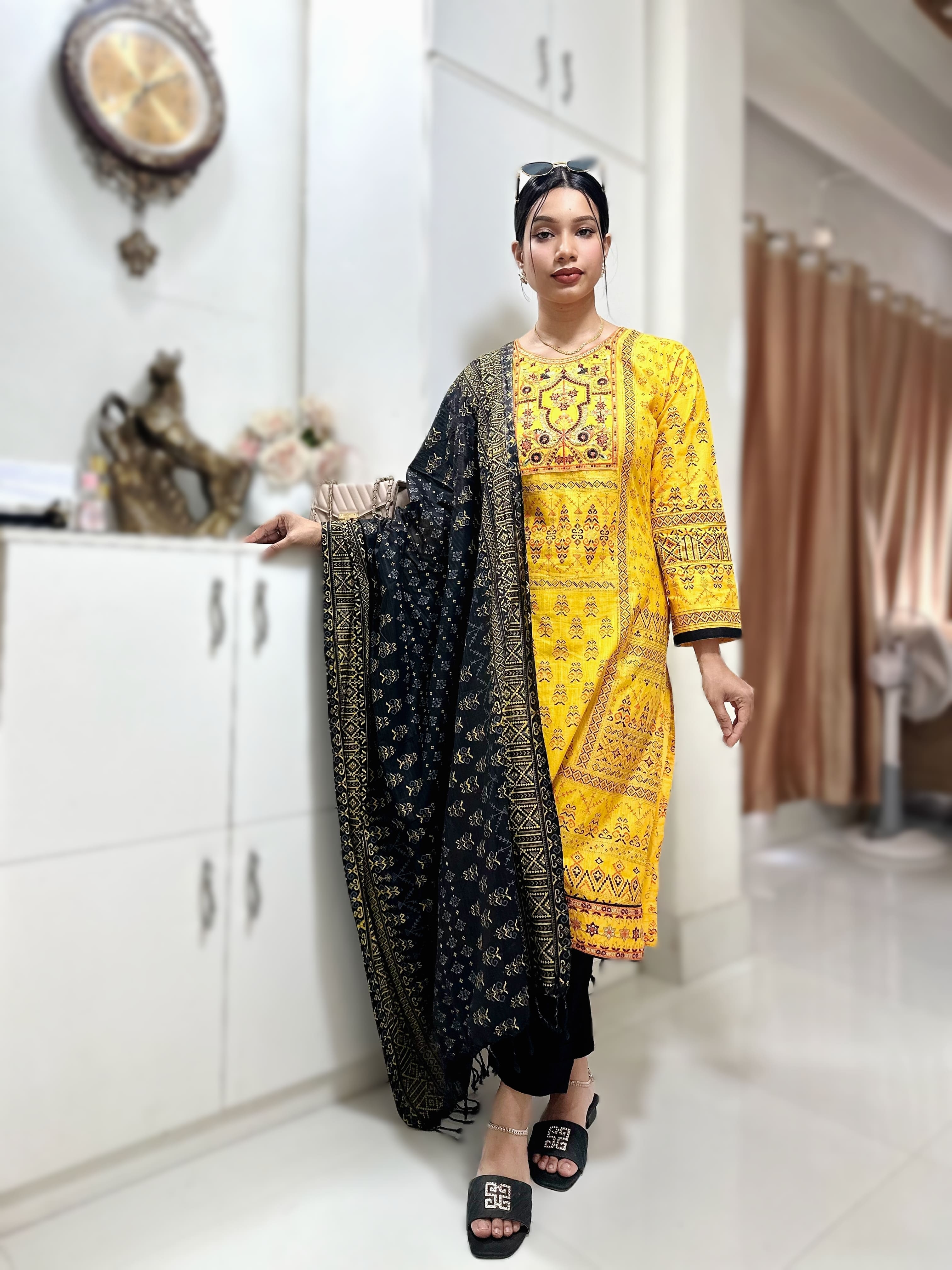 sequence Cotton yellow (C)