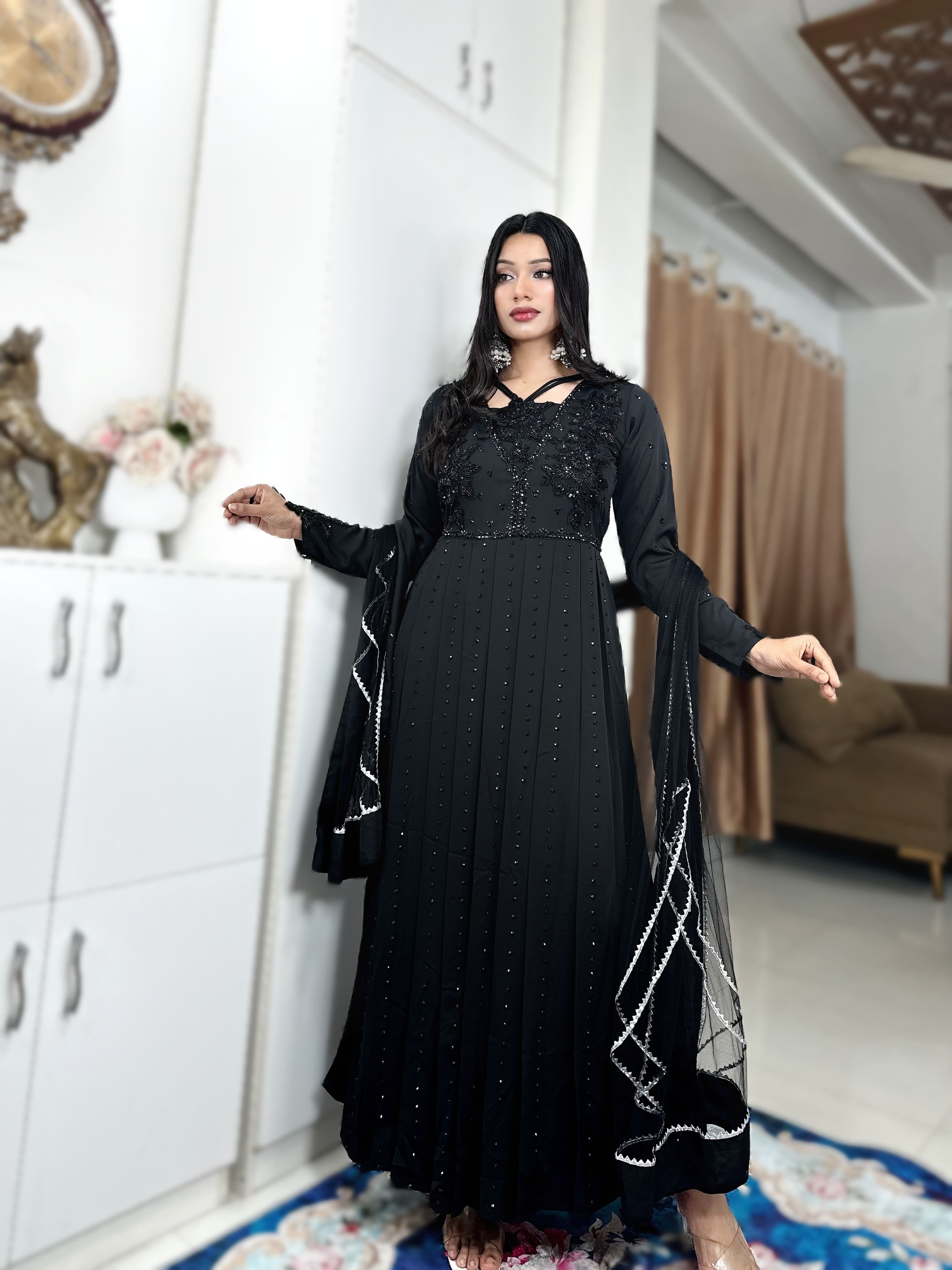 Pori gown Black